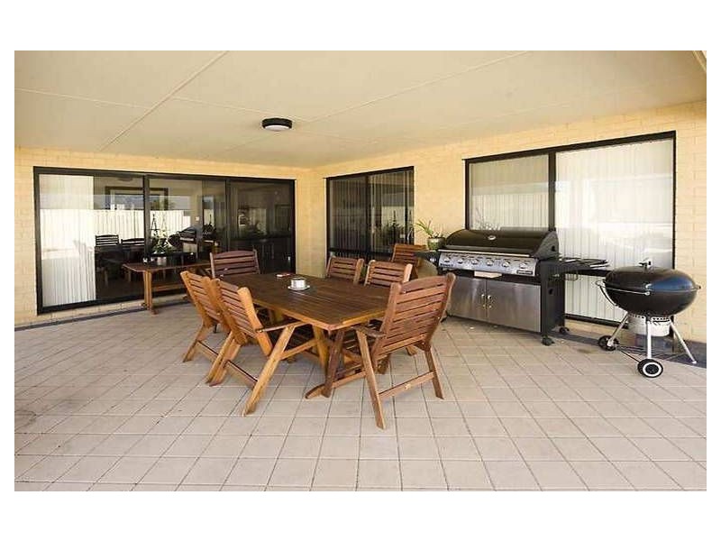 3 Petit Loop, Dudley Park WA 6210