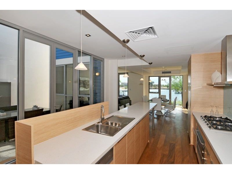 23 Tradewinds Retreat, Dudley Park WA 6210