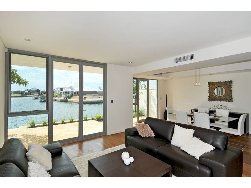 23 Tradewinds Retreat, Dudley Park WA 6210