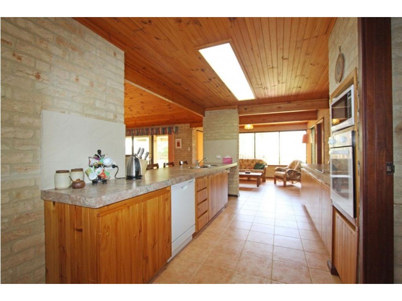 4 Yuna Street, Falcon WA 6210