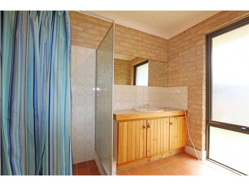 4 Yuna Street, Falcon WA 6210