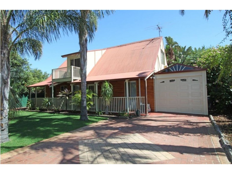 32 Roy Road, Coodanup WA 6210