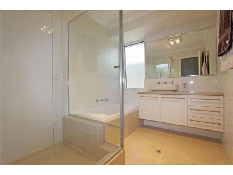 9 Coquette Pass, Dudley Park WA 6210