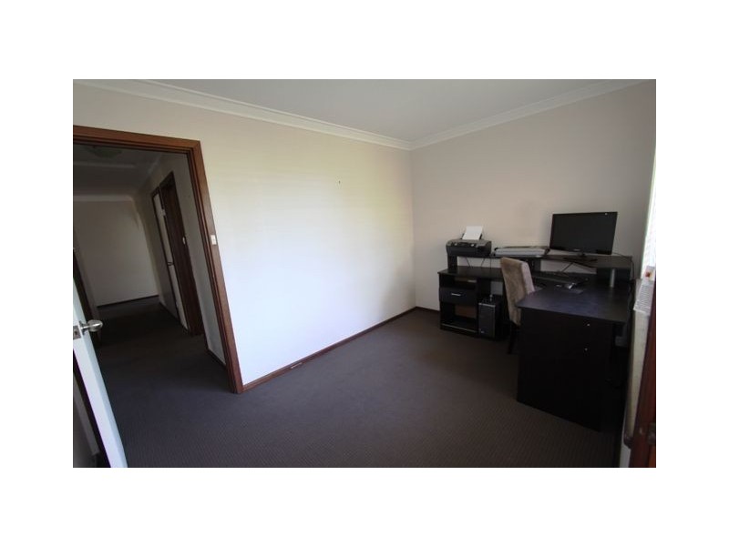 11 Vance Street, Dudley Park WA 6210