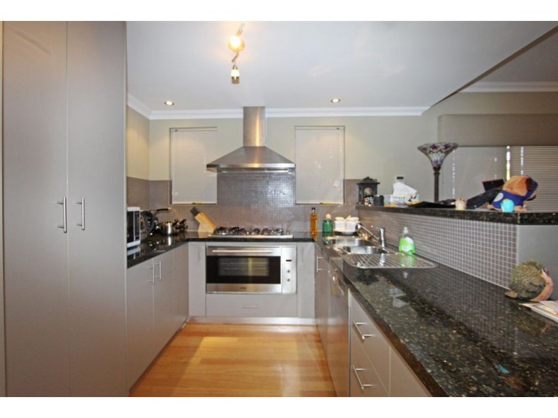 1/4A Dorsodura Way, Mandurah WA 6210