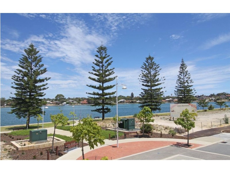 1/4A Dorsodura Way, Mandurah WA 6210