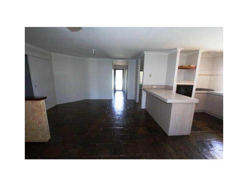 4 Winnipeg Court, Greenfields WA 6210