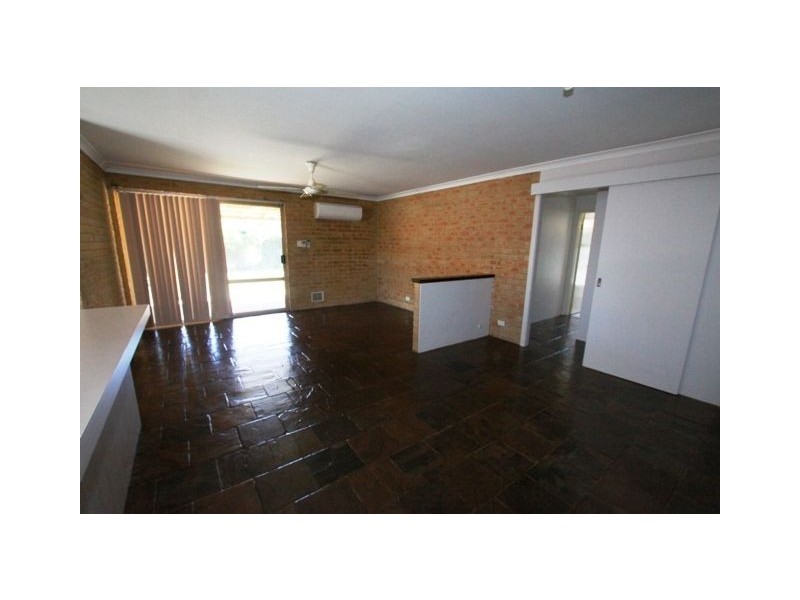 4 Winnipeg Court, Greenfields WA 6210