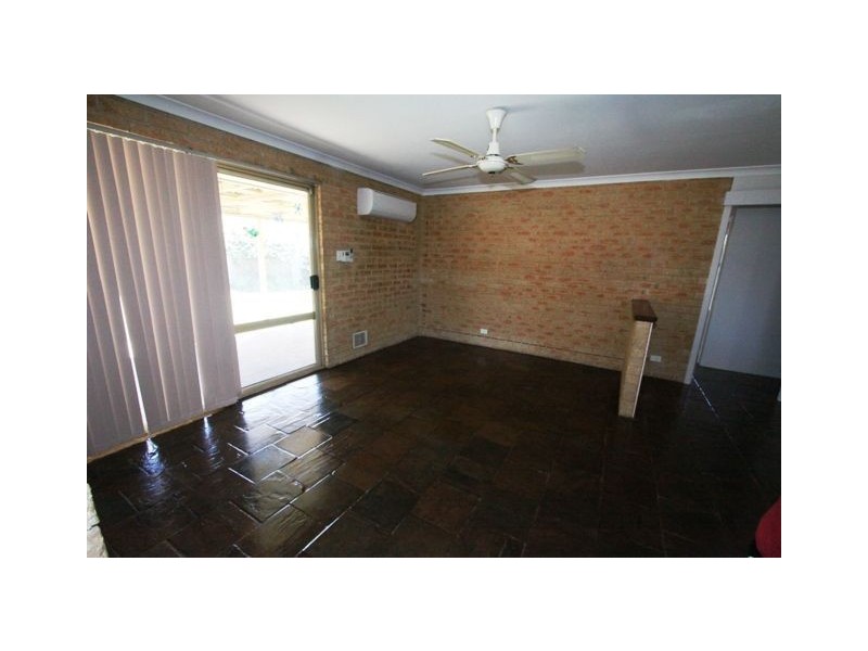 4 Winnipeg Court, Greenfields WA 6210