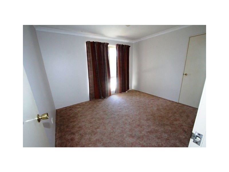 4 Winnipeg Court, Greenfields WA 6210