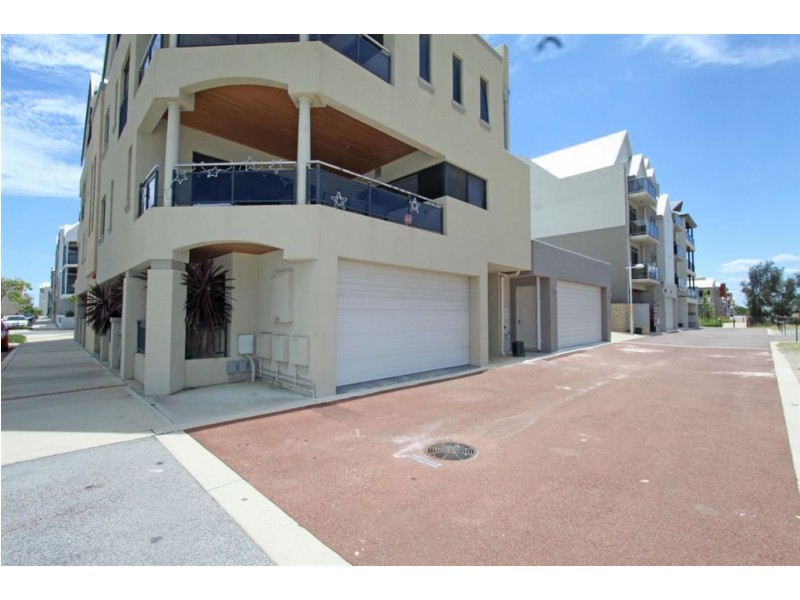 3/4A Dorsodura Way, Mandurah WA 6210