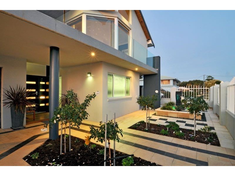 4 Orion Road, Silver Sands WA 6210