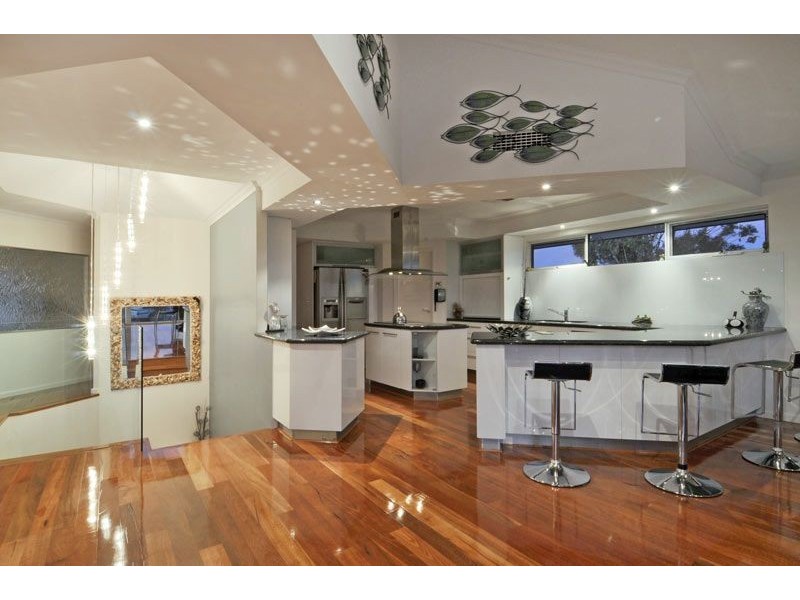 4 Orion Road, Silver Sands WA 6210