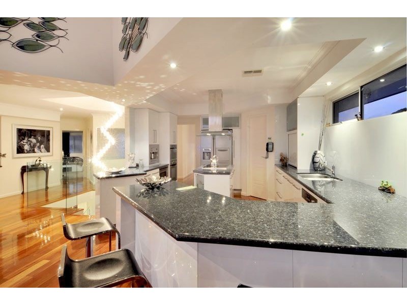 4 Orion Road, Silver Sands WA 6210