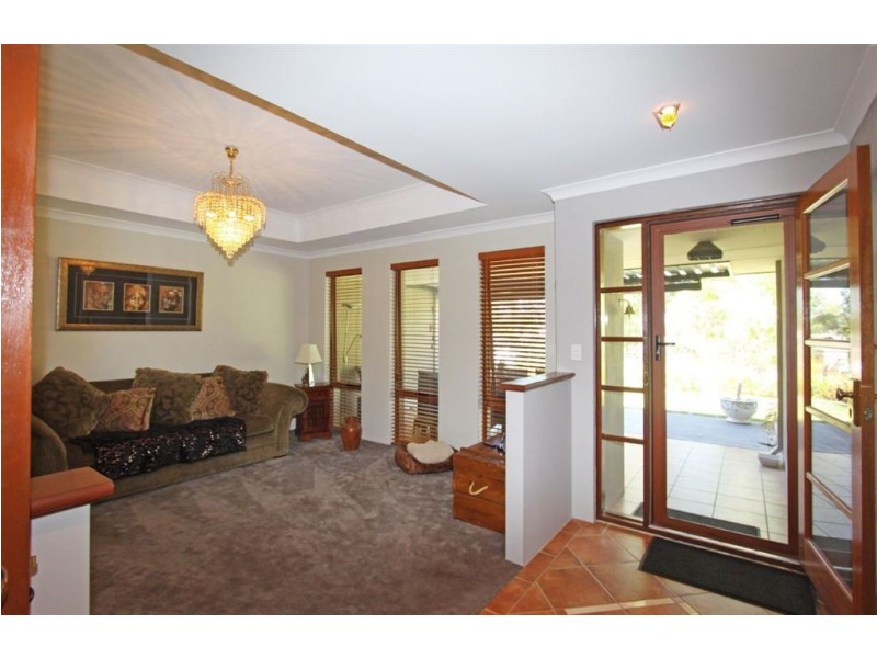 61 Ballard Meander, Lakelands WA 6180