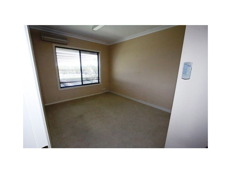 40 Darwin Terrace, Dudley Park WA 6210