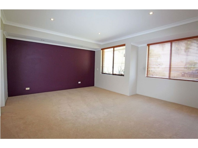 3 Lacebark Court, Halls Head WA 6210