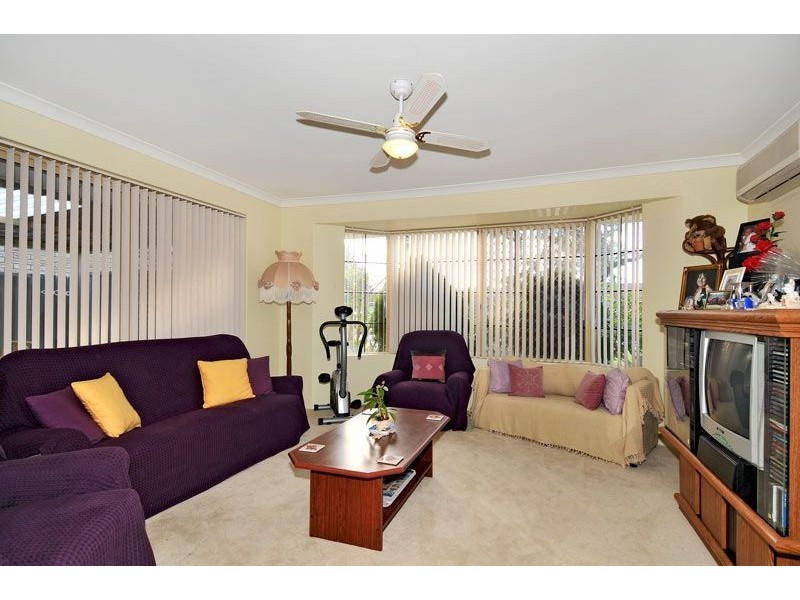 A/37 Elderberry Circle, Halls Head WA 6210