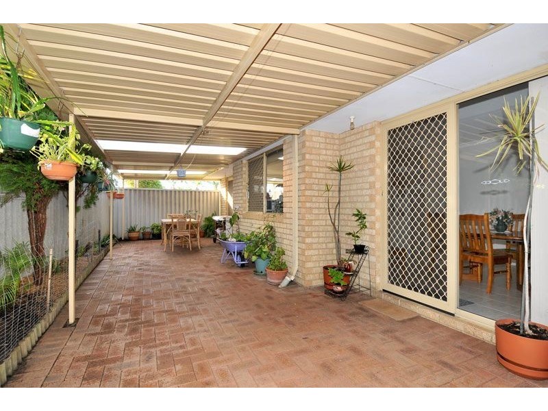 A/37 Elderberry Circle, Halls Head WA 6210