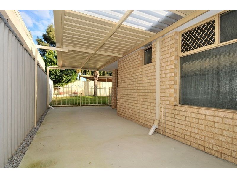A/37 Elderberry Circle, Halls Head WA 6210