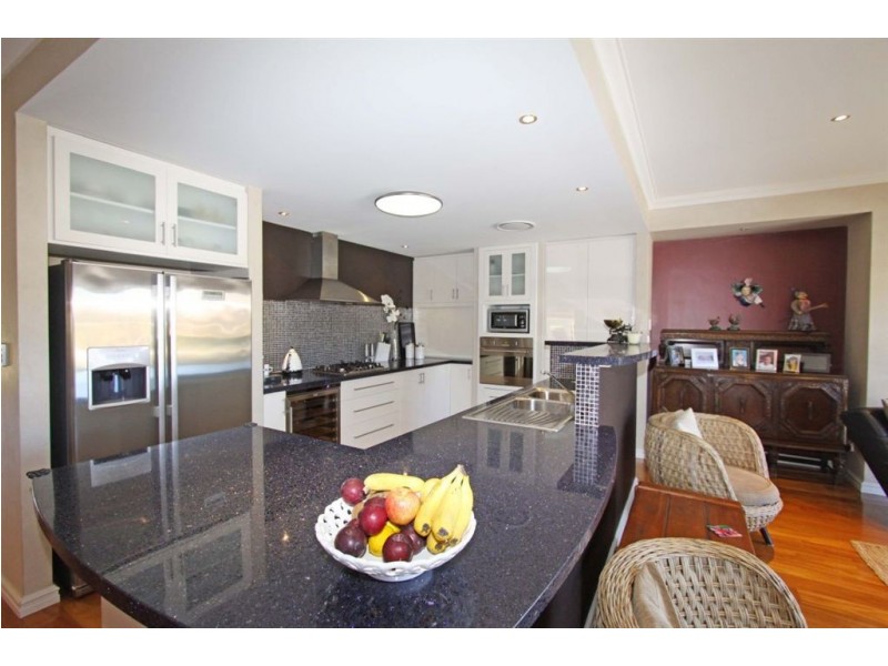 15 Ragamuffin Point, Halls Head WA 6210