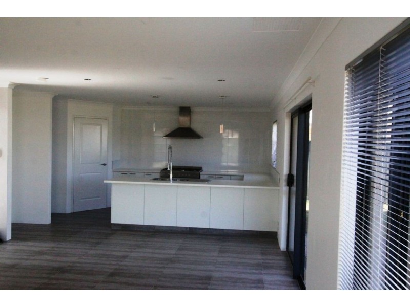 41 Marlin Way, Singleton WA 6175