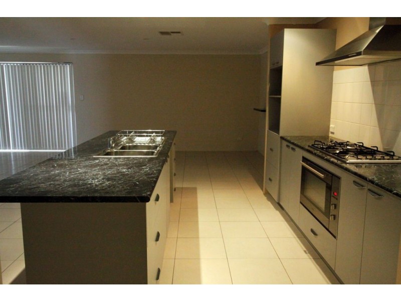 4 Tenterden Way, Baldivis WA 6171