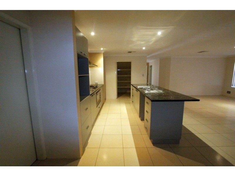 4 Tenterden Way, Baldivis WA 6171