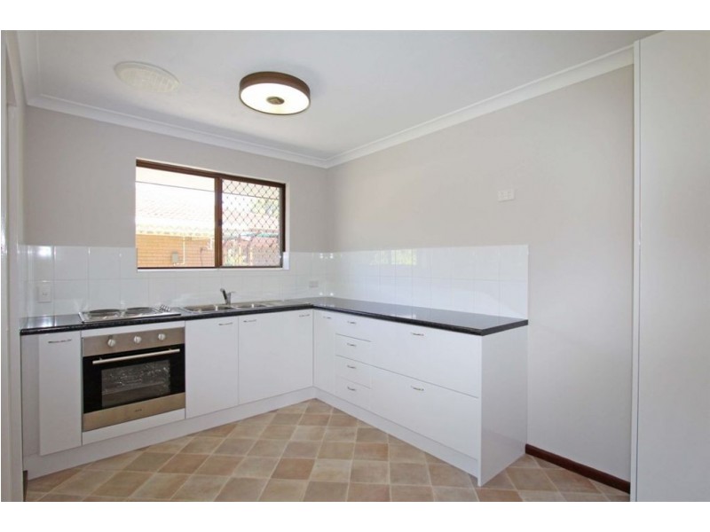 25 Hennessy Place, Mandurah WA 6210