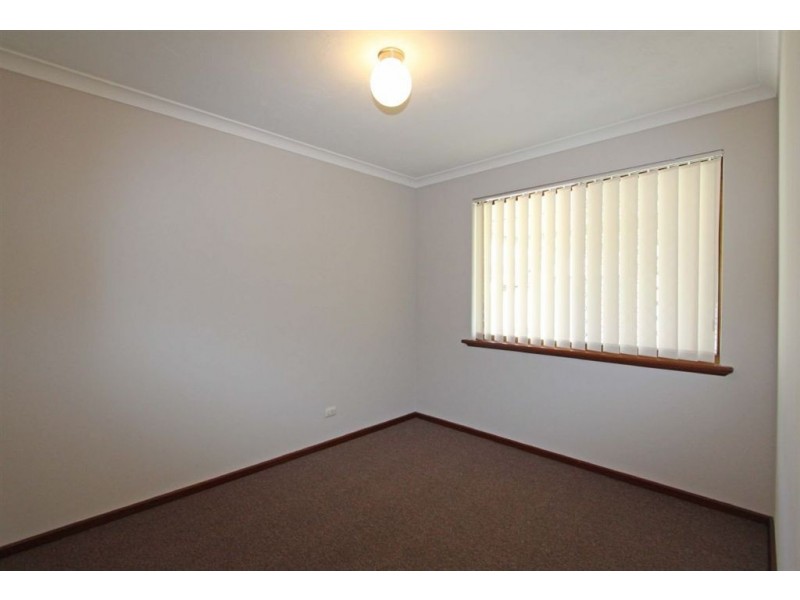 25 Hennessy Place, Mandurah WA 6210