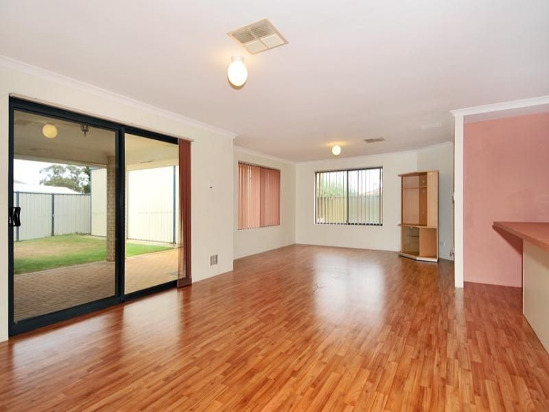 3 Camden Way, Meadow Springs WA 6210