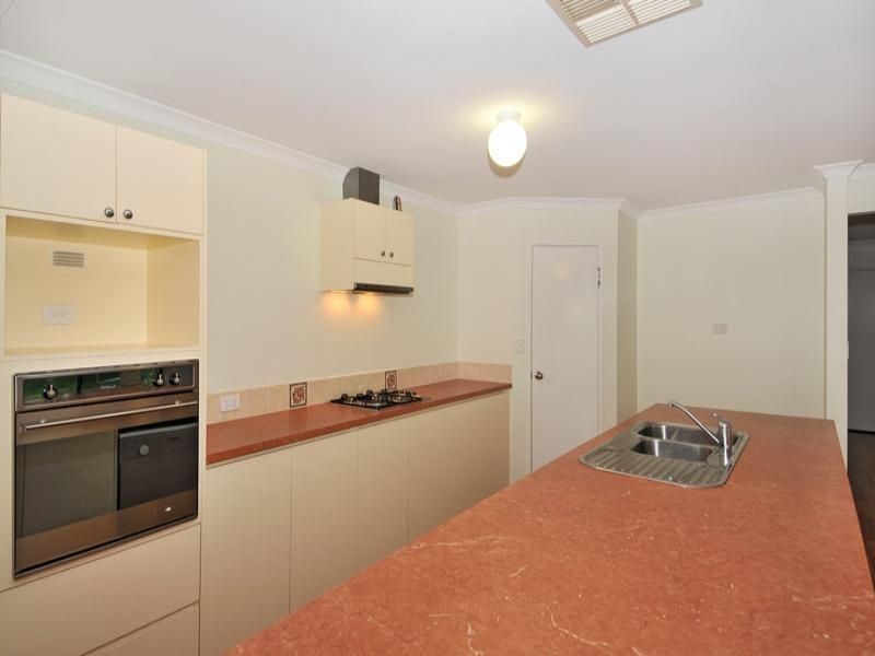 3 Camden Way, Meadow Springs WA 6210