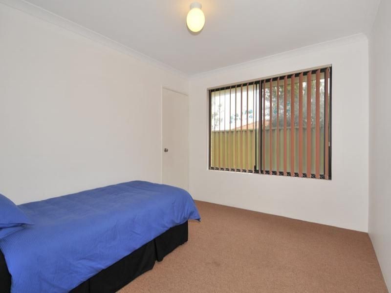 3 Camden Way, Meadow Springs WA 6210