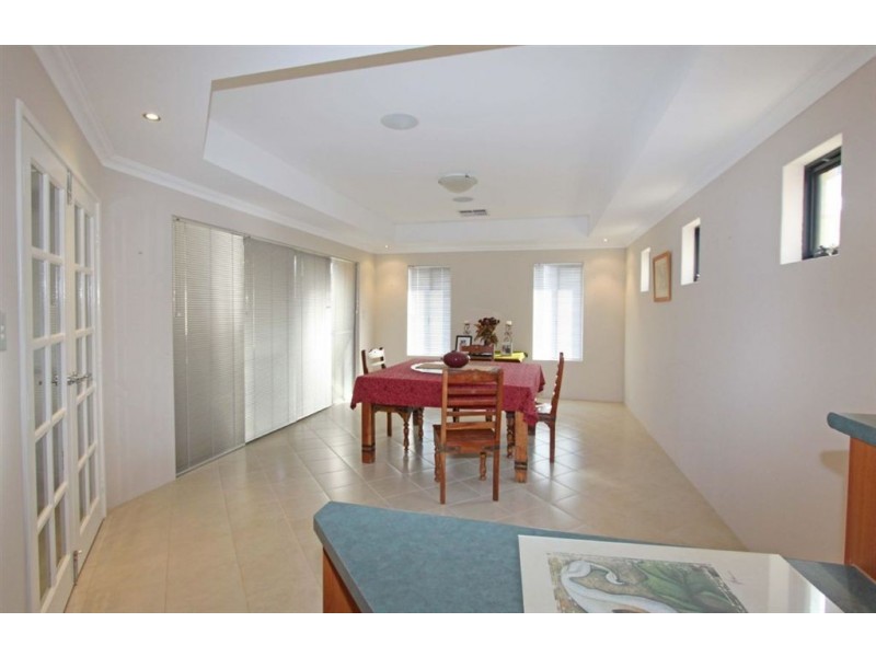 49 Quandong Parkway, Halls Head WA 6210