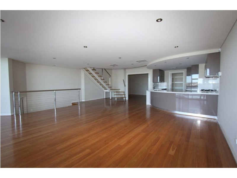 8/3 Galileo Loop, Mandurah WA 6210