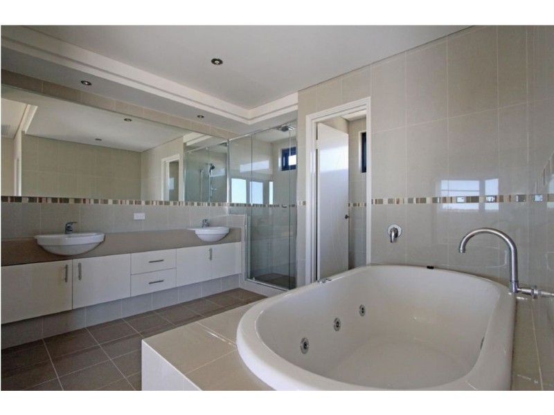 8/3 Galileo Loop, Mandurah WA 6210
