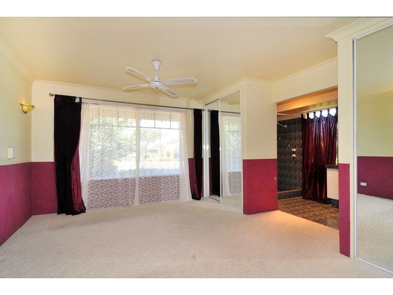 4 Crown Place, Wannanup WA 6210