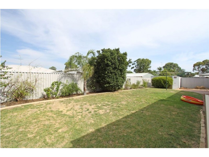 5 Birdsong Grove, Greenfields WA 6210