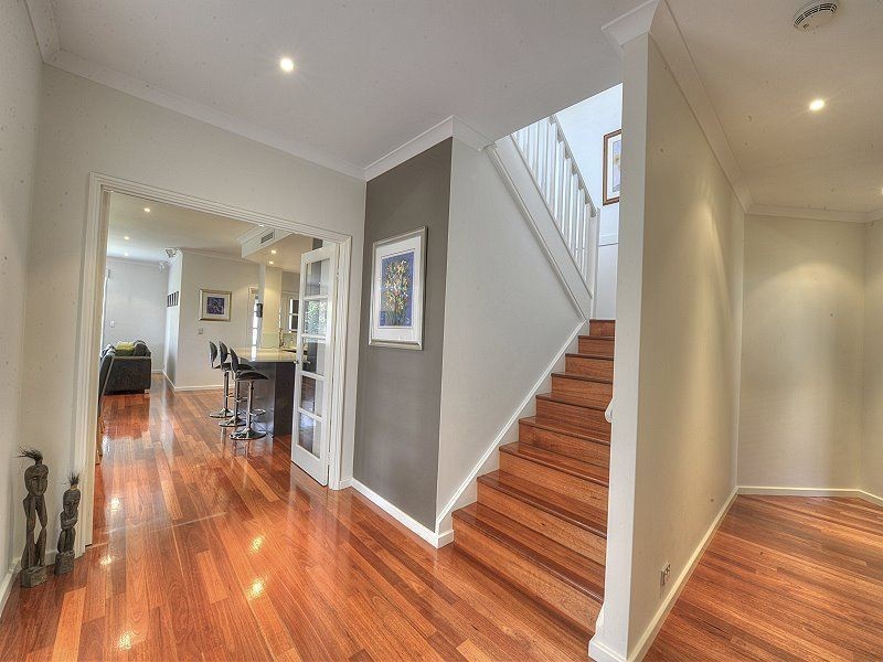 1 Priam Road, Silver Sands WA 6210