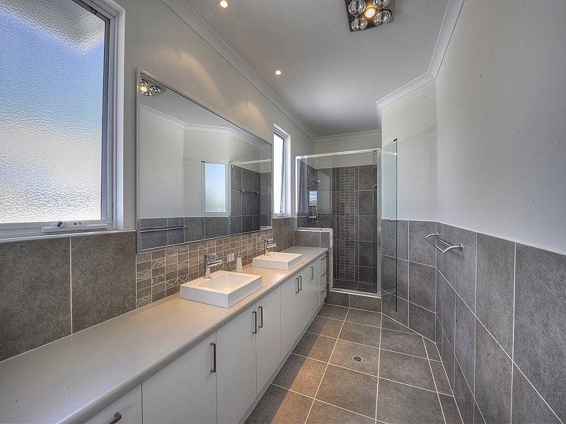 1 Priam Road, Silver Sands WA 6210