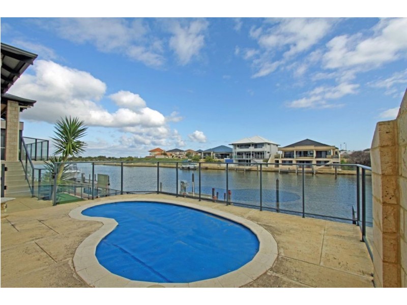 42 Sandpiper Island Retreat, Wannanup WA 6210