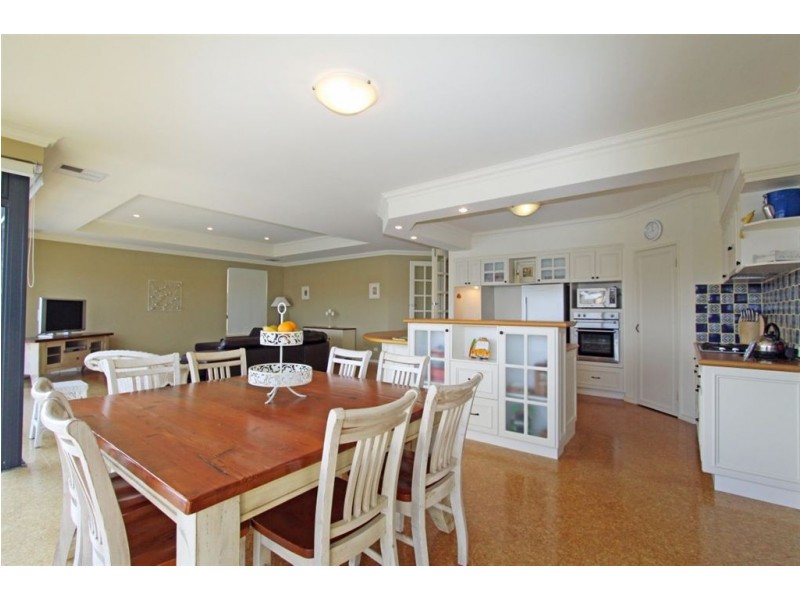 42 Sandpiper Island Retreat, Wannanup WA 6210