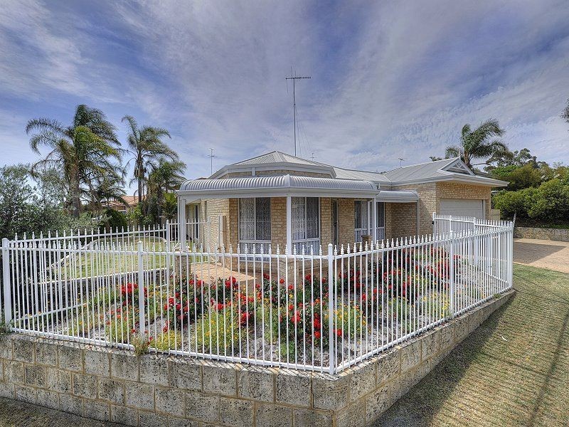 17 Allamanda Way, Halls Head WA 6210