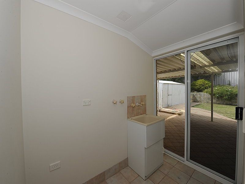 17 Allamanda Way, Halls Head WA 6210