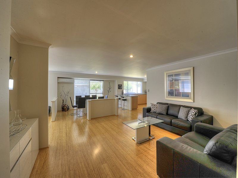 14 Sandalwood Close, Falcon WA 6210