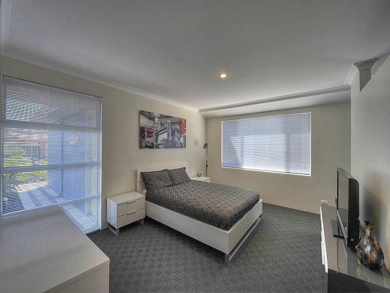 14 Sandalwood Close, Falcon WA 6210