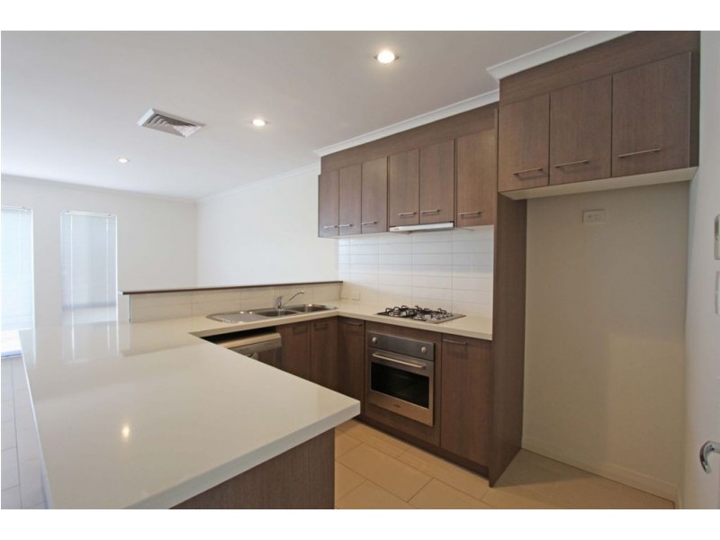 9/22 Butcherbird Loop, Erskine WA 6210