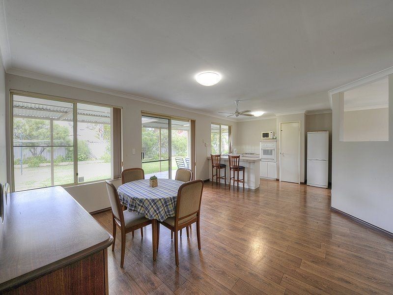 5 Cardin Rise, Greenfields WA 6210