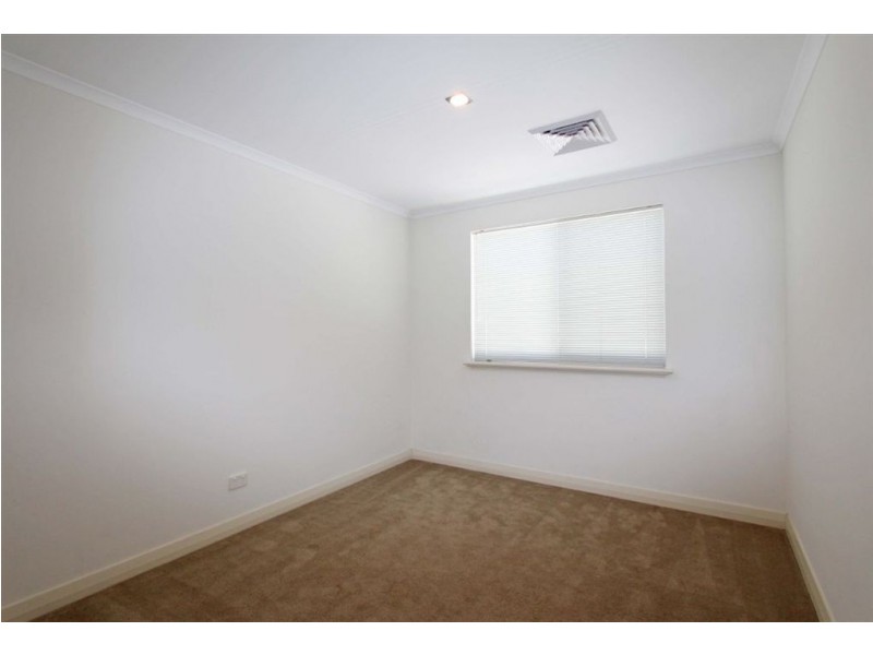 25/5 Bower Drive, Erskine WA 6210