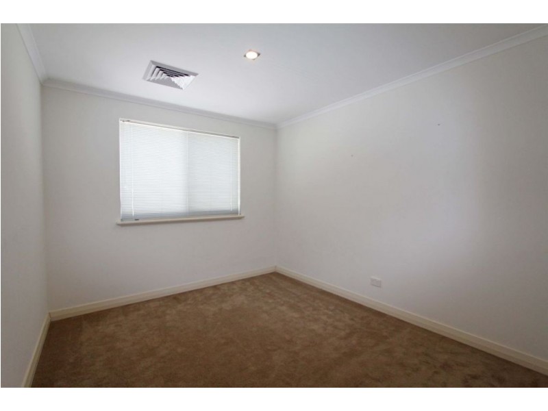 25/5 Bower Drive, Erskine WA 6210